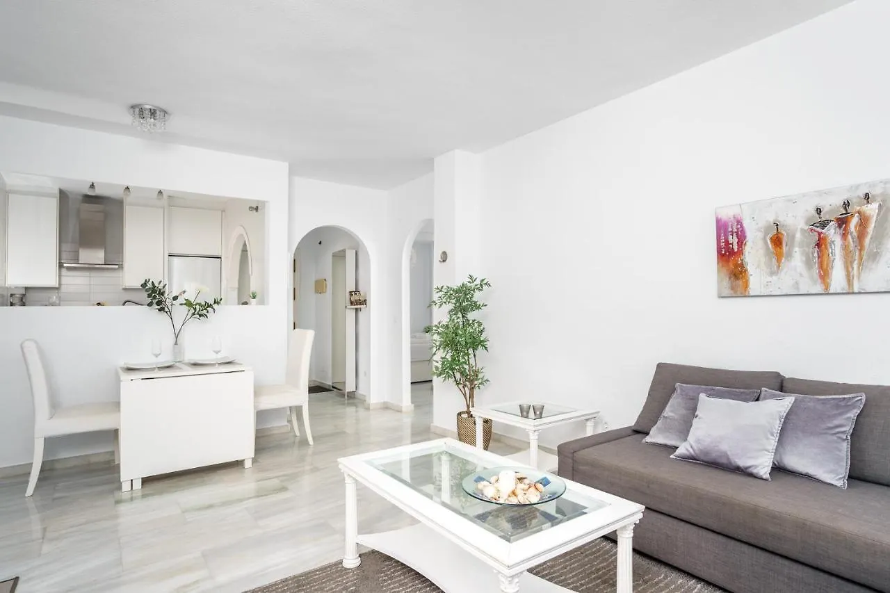 Stunning Apartment With Terrace And Pool By Costarentals - Ref 71 Sitio de Calahonda