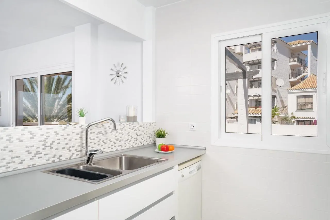 Stunning Apartment With Terrace And Pool By Costarentals - Ref 71 Sitio de Calahonda